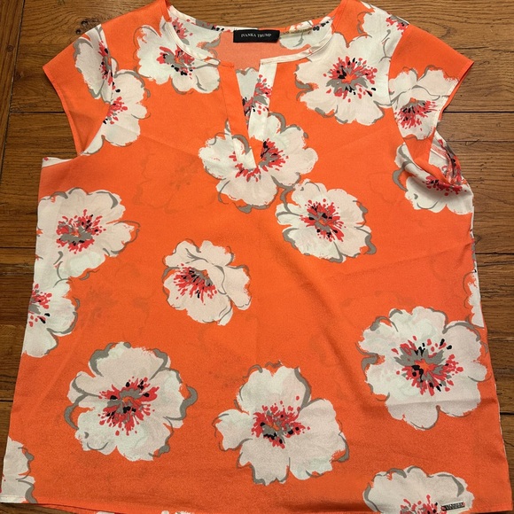 Lot of 5 Ivanka Trump Split Neck Top Cap Sleeves Large - Picture 11 of 11